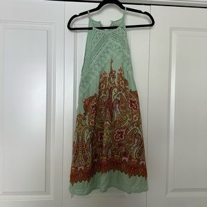 Loose knee length dress, great condition